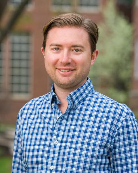 Color photo of employee.